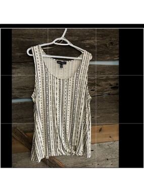 Love & Legend plus size 2X tank tip with tie front
